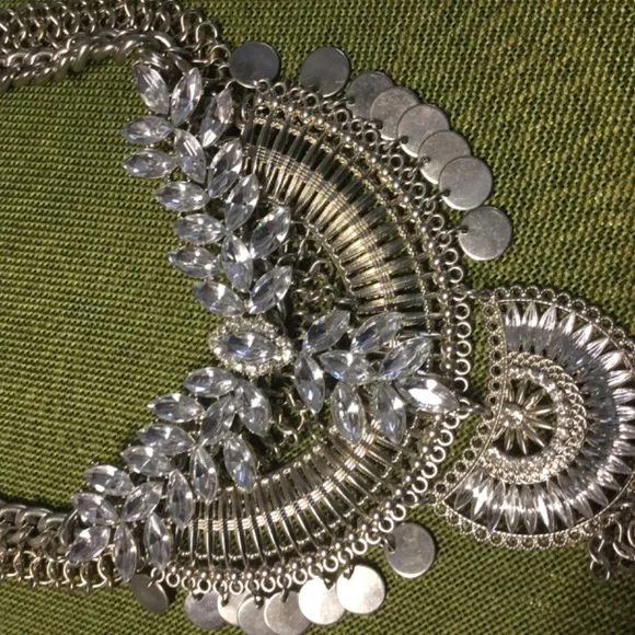 Prom/Wedding Rhinestone Collar Necklace - Picture 5 of 13